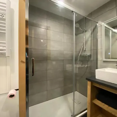 Vanoise - Location: Pour 4 En Plein Centre De La Station Mae-9107