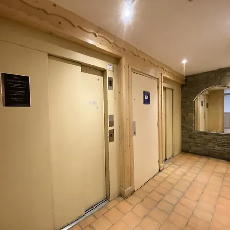 아파트 Vanoise - Location: Pour 4 En Plein Centre De La Station Mae-9107 *