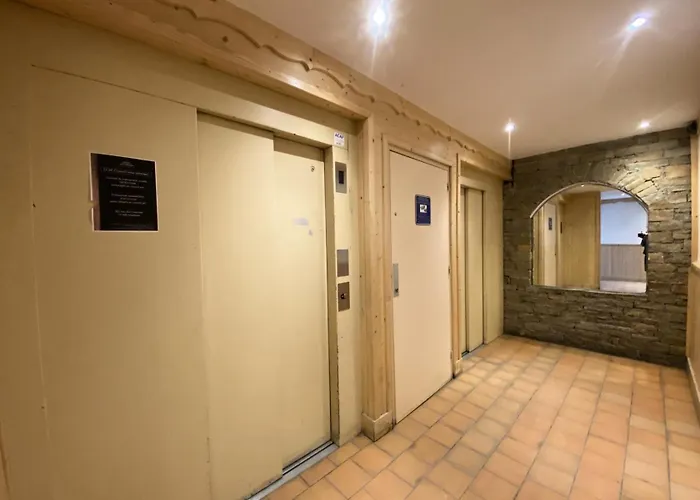 Vanoise - Location: Pour 4 En Plein Centre De La Station Mae-9107